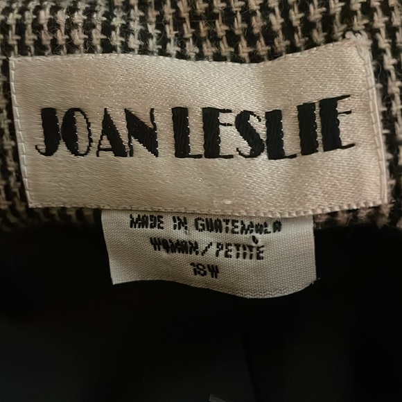 Joan Leslie Vintage Wool Blend Petite Black and White Plaid Blazer - Picture 5 of 7